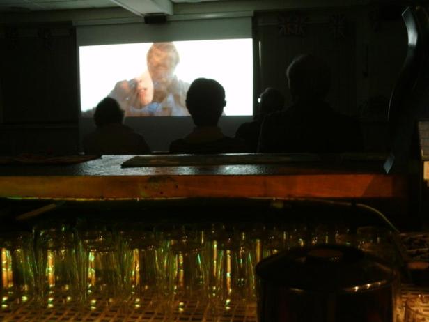 545437_369139063170180_2127790434_n