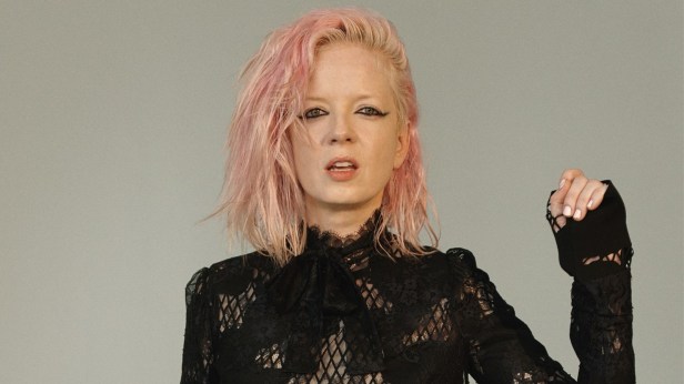 shirleymanson